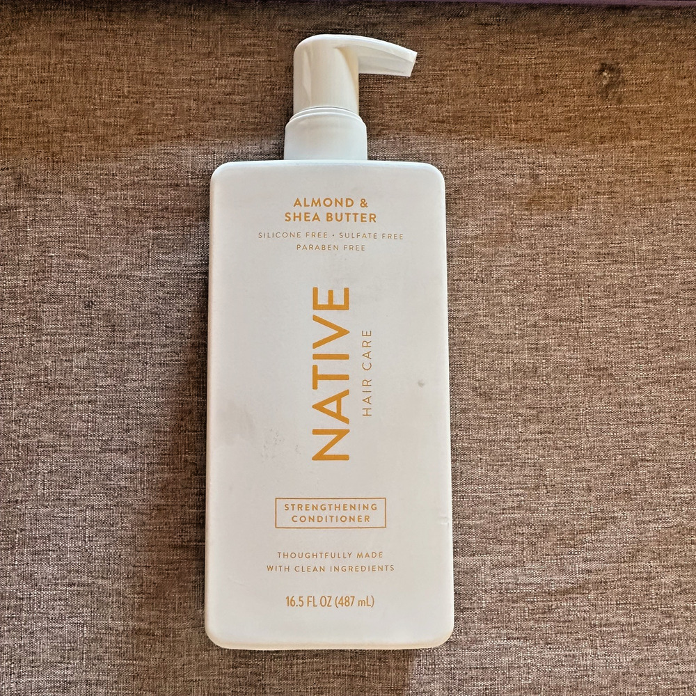 Native Hair - Strength Conditioner - Almond & Shea Butter - 16.5 Fl oz ** NEW **
